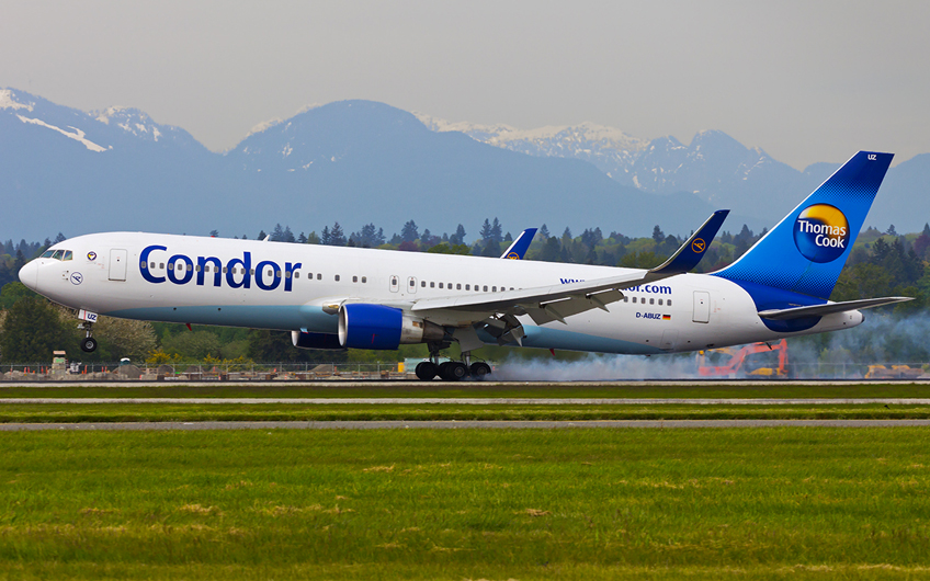самолет авиакомпании condor