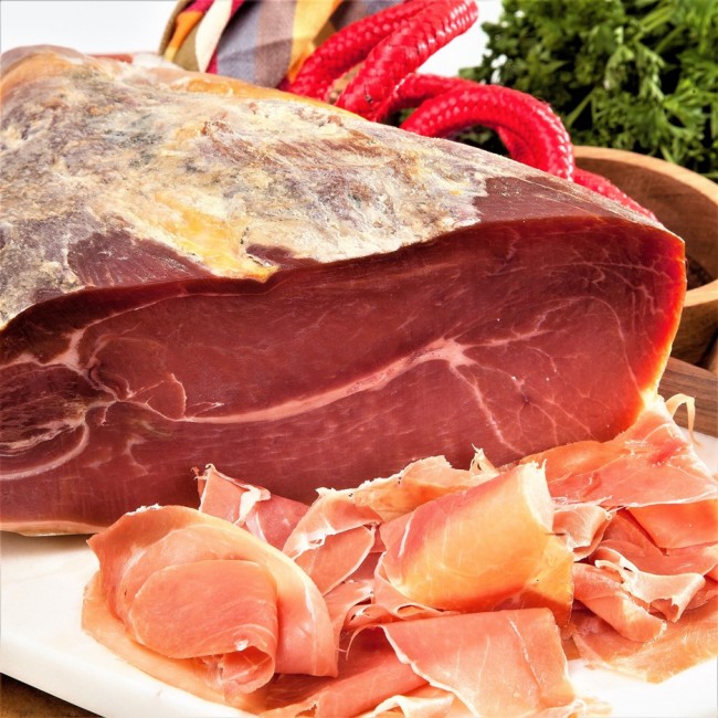 нарезанный хамон