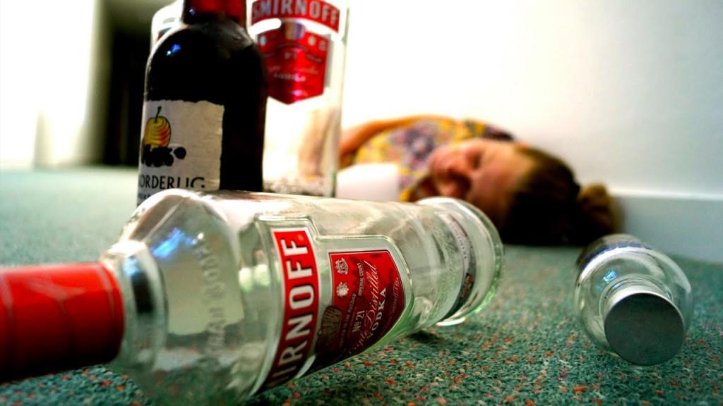 первая помощь при отравлении химическими веществами кратко