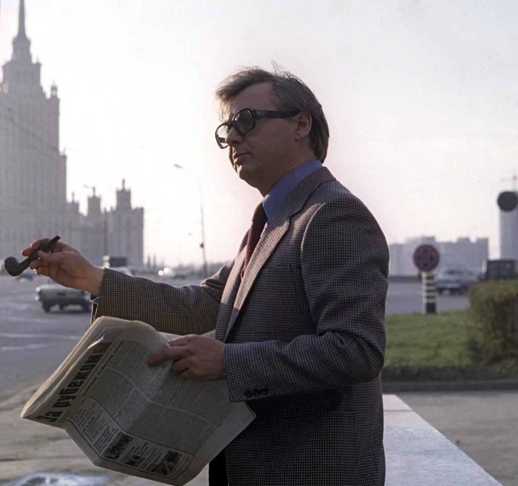 Олег Табаков в фильме «Москва слезам не верит»